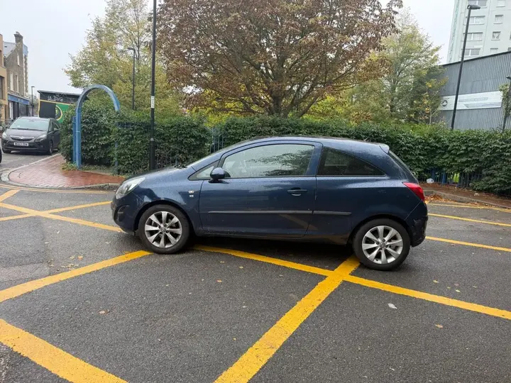 Vauxhall Corsa 2014 photo 3