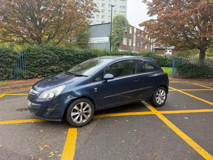 Vauxhall Corsa 2014 photo 2