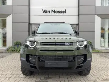 Land Rover Defender 2026 photo 2