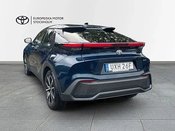 Toyota C-Hr 2024 photo 2