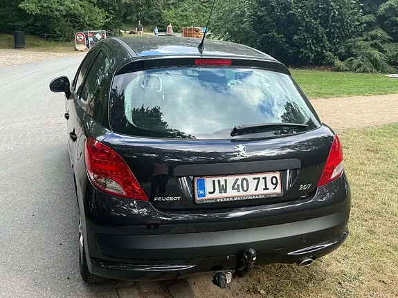 Peugeot 207 2011 photo 4