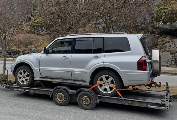Mitsubishi Pajero 2003 photo 2