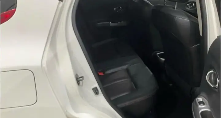Nissan Juke 2011 photo 4