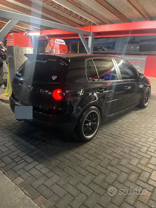 Volkswagen Golf 2004 photo 2