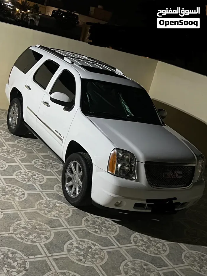GMC Yukon 2009 photo 4