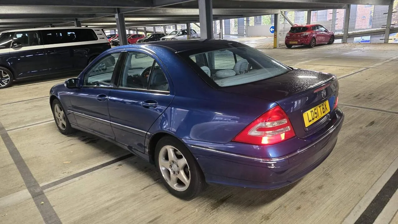 Mercedes-Benz C-Class 2001 photo 4