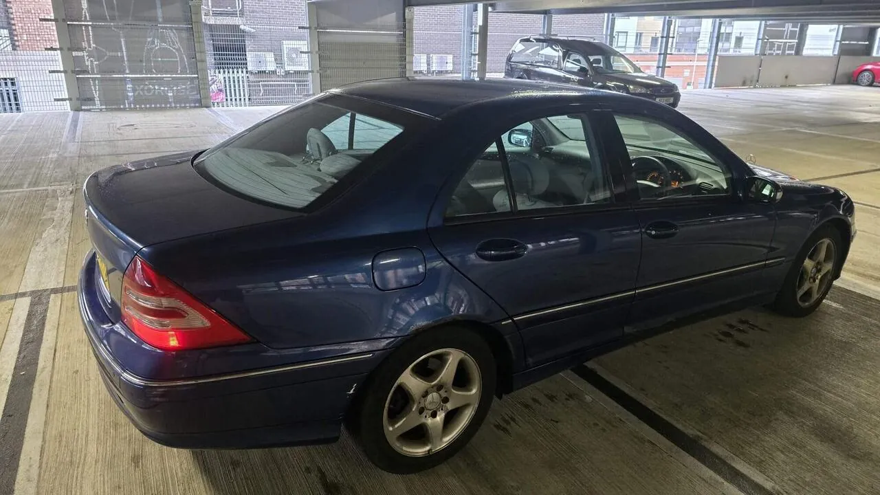Mercedes-Benz C-Class 2001 photo 5