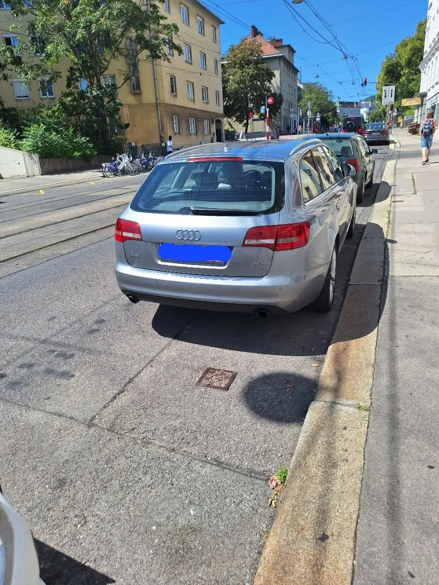 Audi A6 2010 photo 3