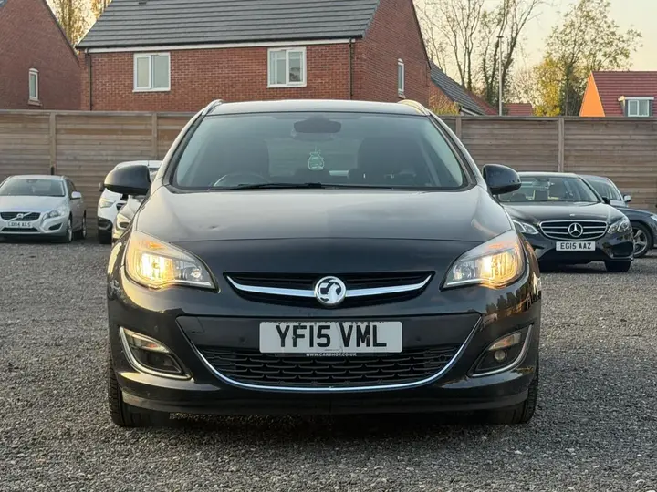 Vauxhall Astra 2015 photo 4