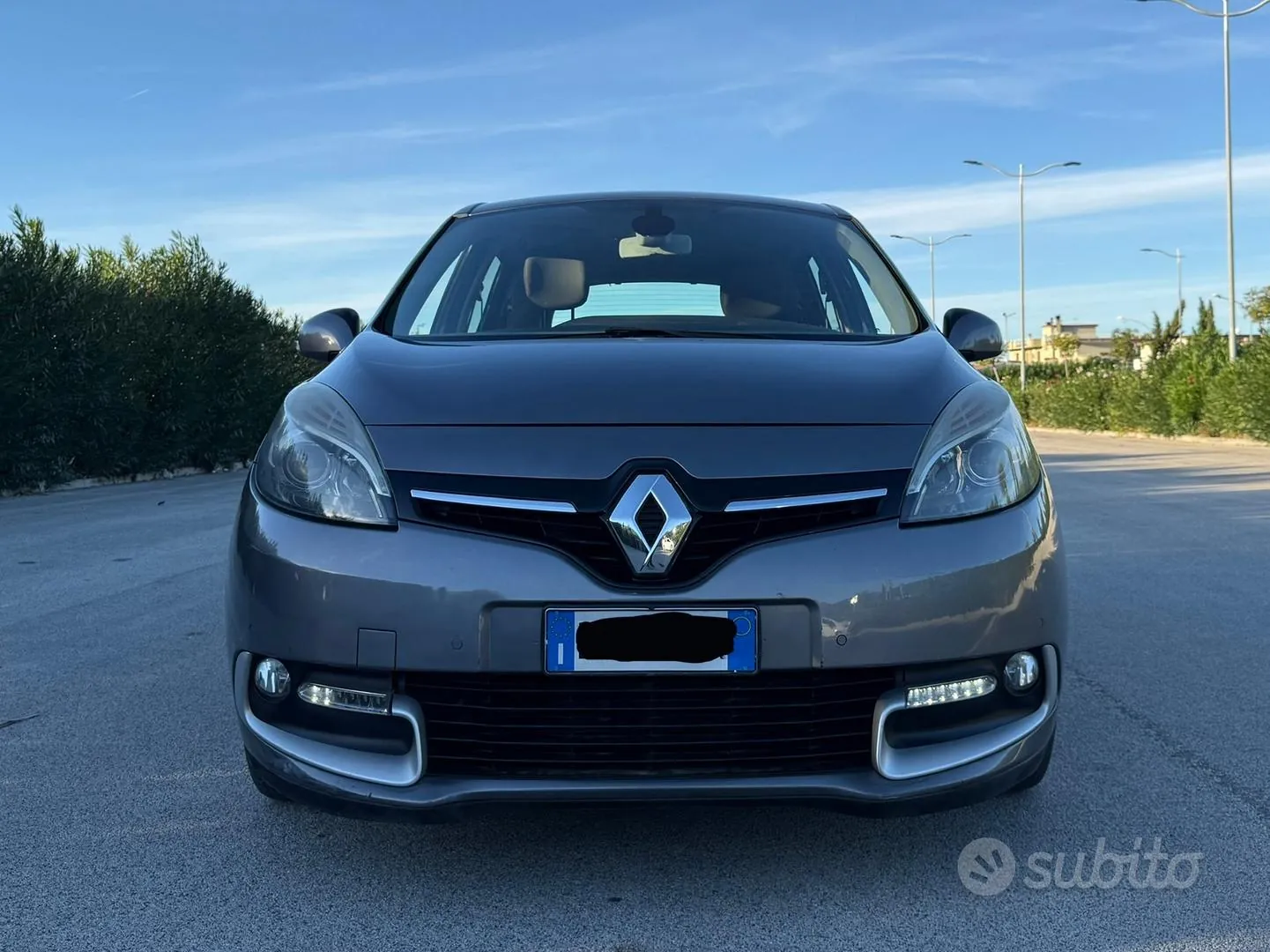 Renault Scenic 2016 photo 2