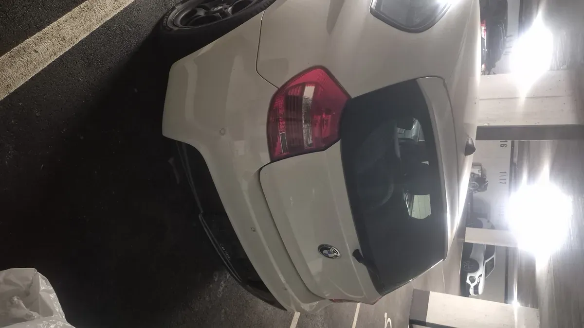 BMW 1 Series 2011 photo 2
