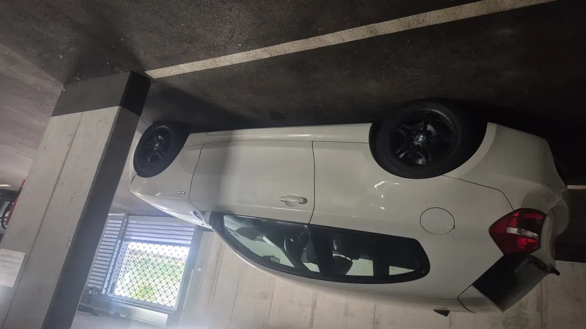 BMW 1 Series 2011 photo 3