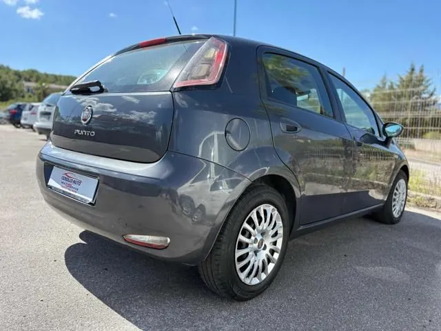 Fiat Punto Evo 2011 photo 3