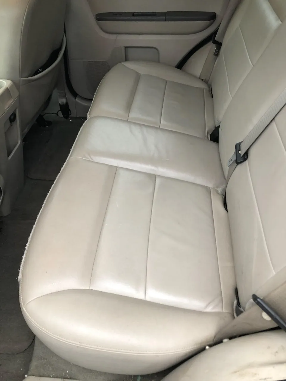 Ford Escape 2008 photo 2
