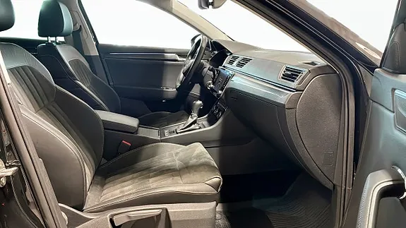 Skoda Superb 2023 photo 3