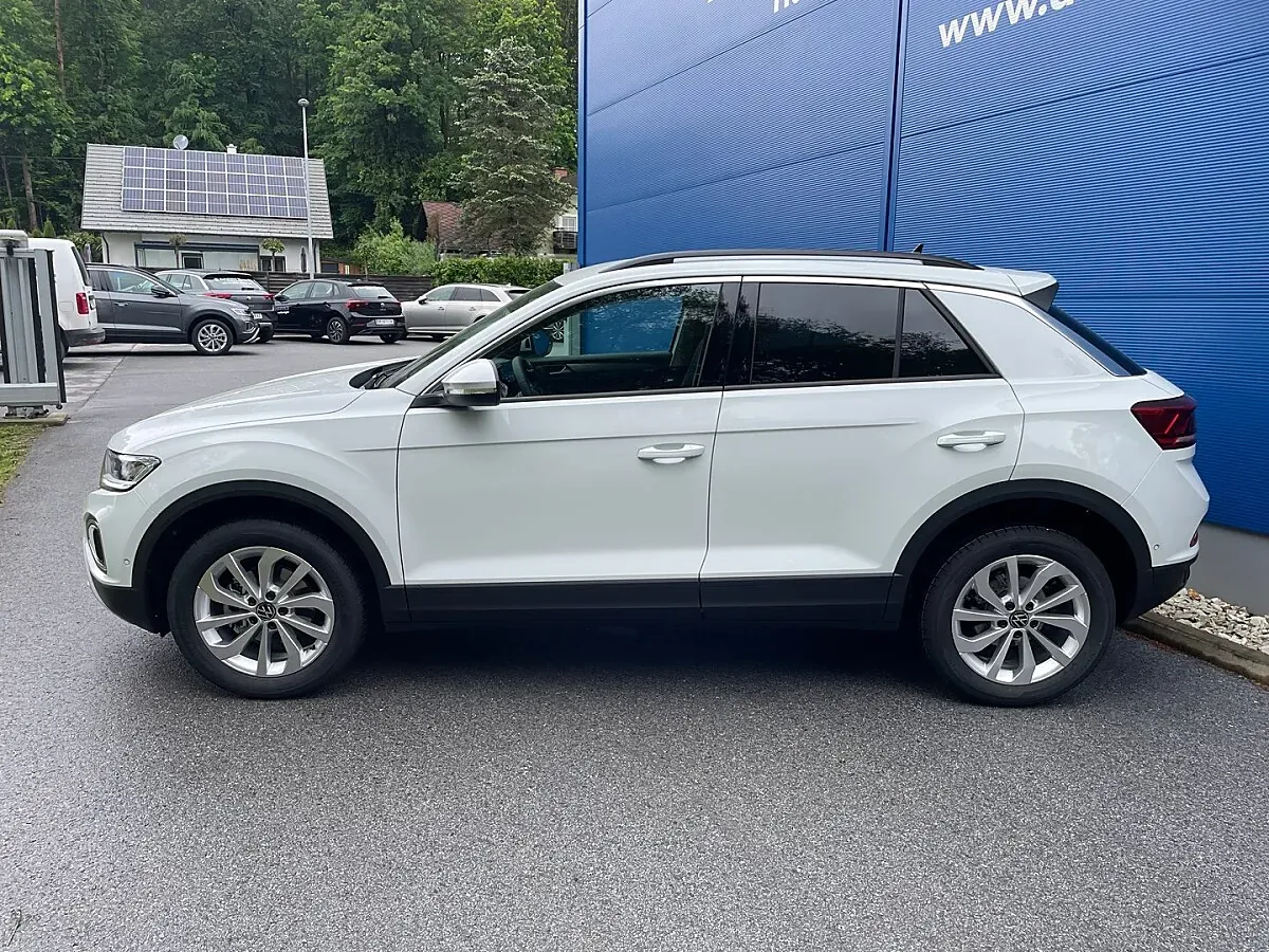 Volkswagen T-Roc 2024 photo 3
