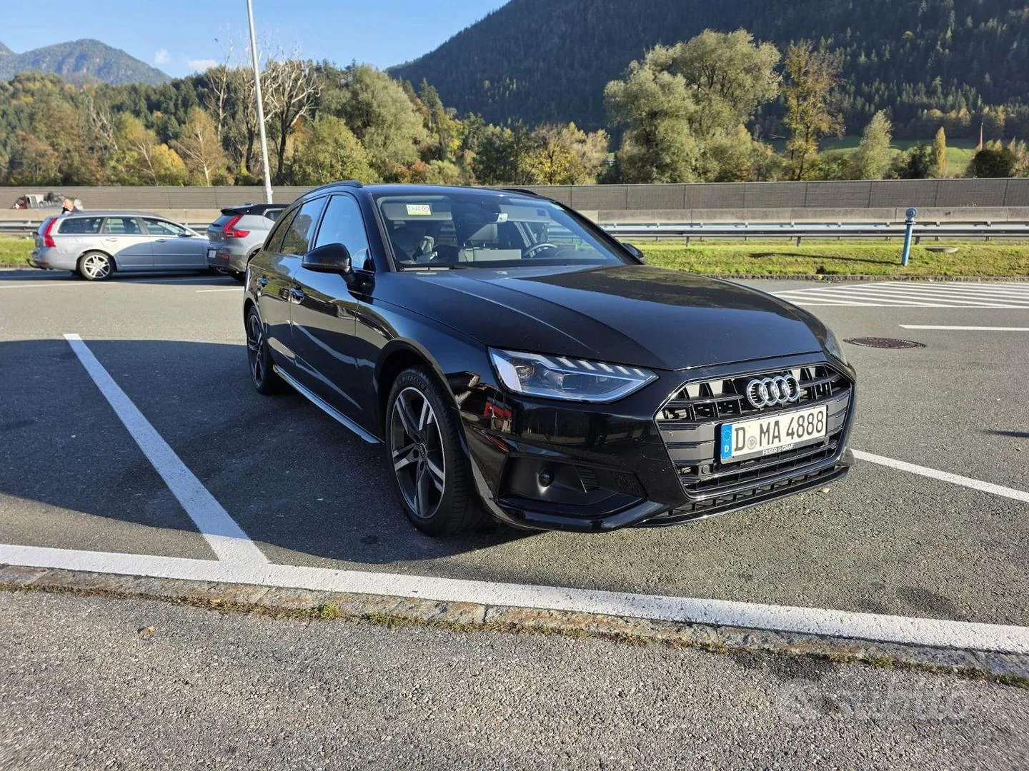 Audi A4 Avant 2022 photo 2
