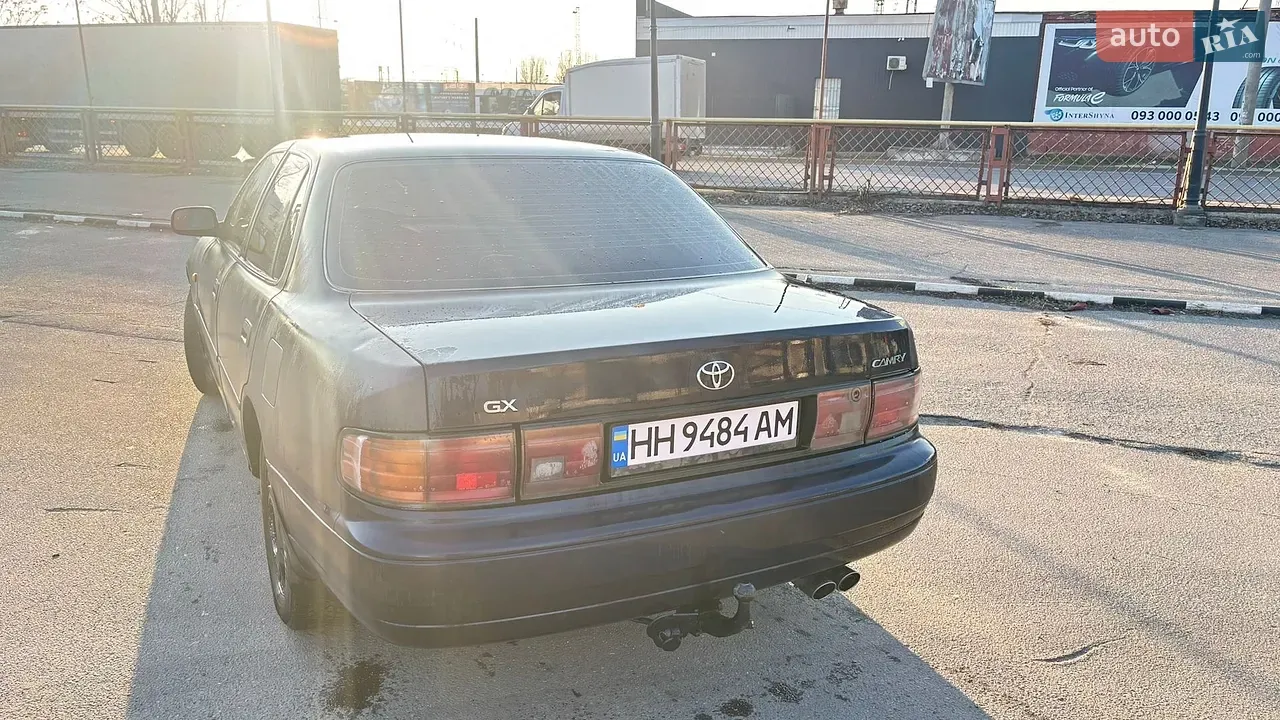 Toyota Camry 1992 photo 2