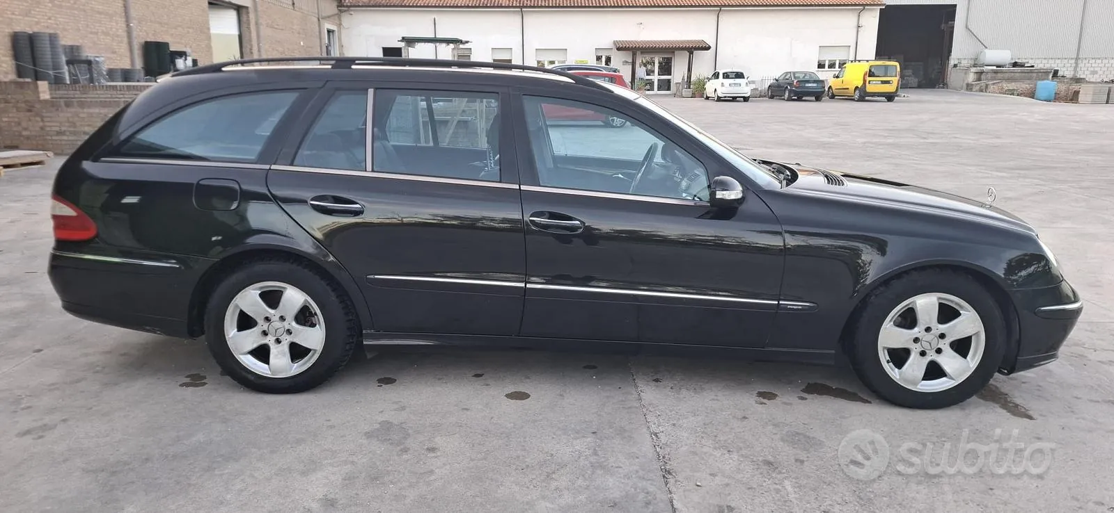 Mercedes-Benz E-Class 2005 photo 4