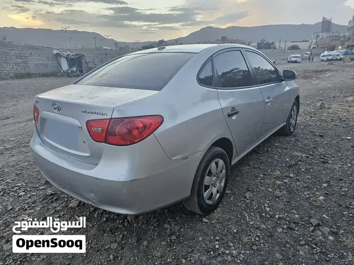 Hyundai Elantra 2009 photo 3