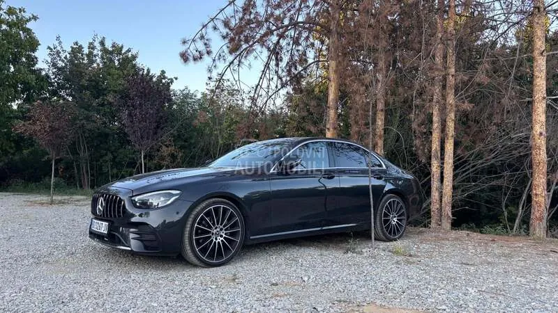 Mercedes-Benz E 220 2023 photo 2