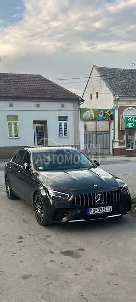 Mercedes-Benz E 220 2023 photo 3