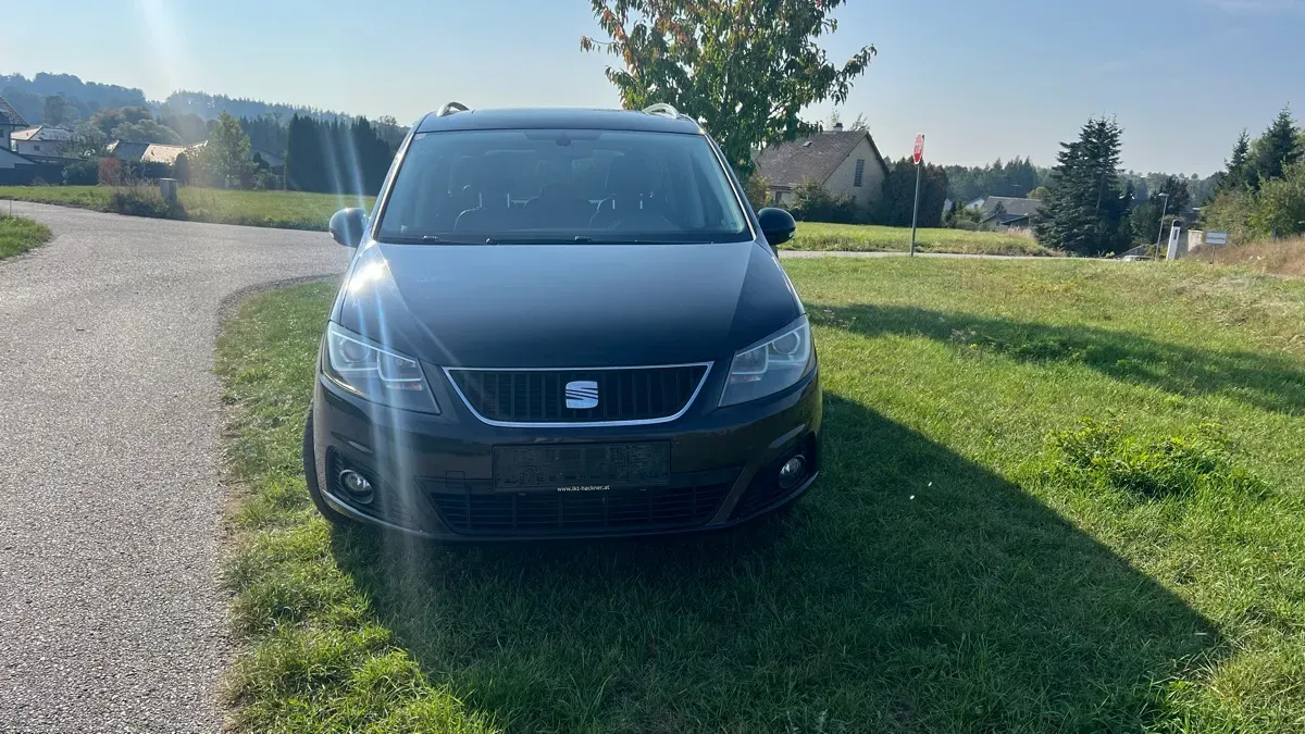 Seat Alhambra 2011 photo 3