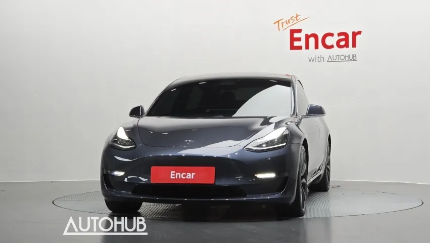 Tesla Model 3 2020 photo 3