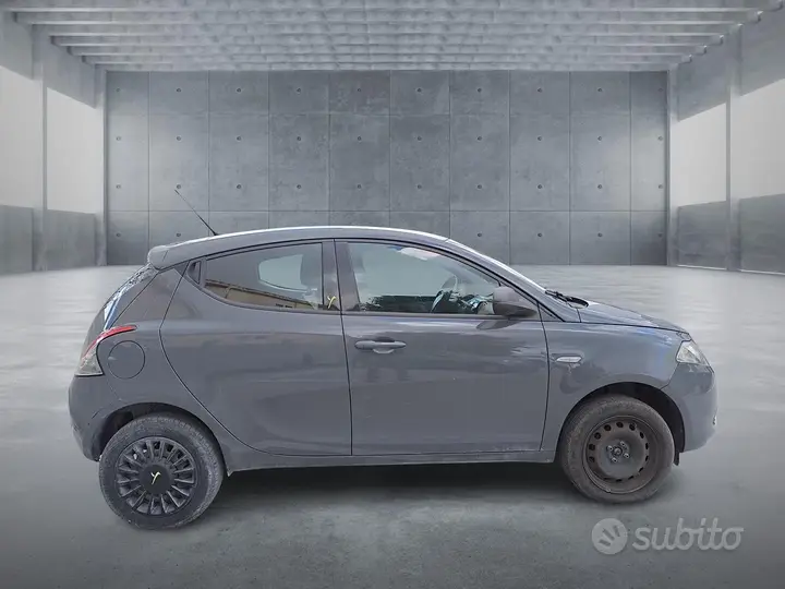 Lancia Ypsilon 2015 photo 4