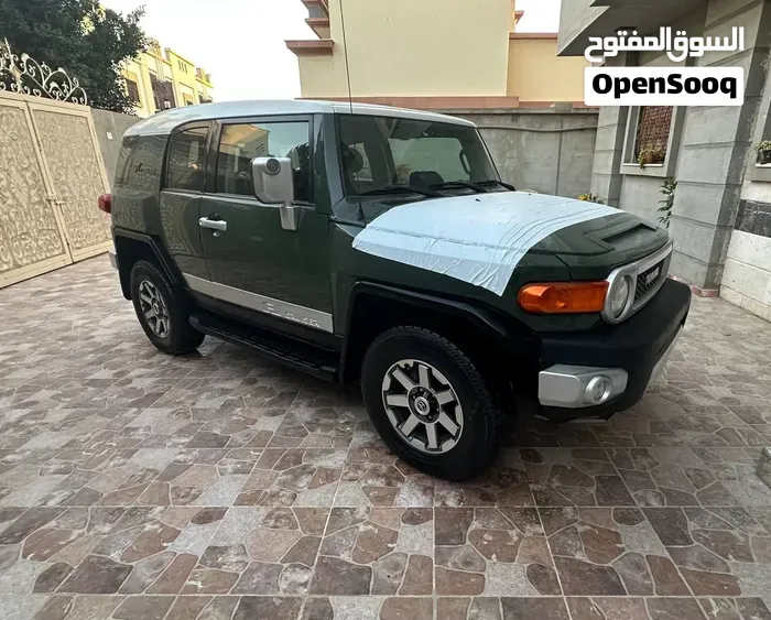 Toyota Fj 2013 photo 4