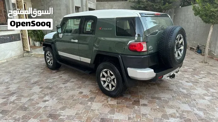 Toyota Fj 2013 photo 3