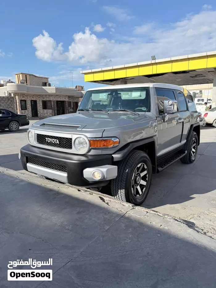 Toyota Fj 2013 photo 5