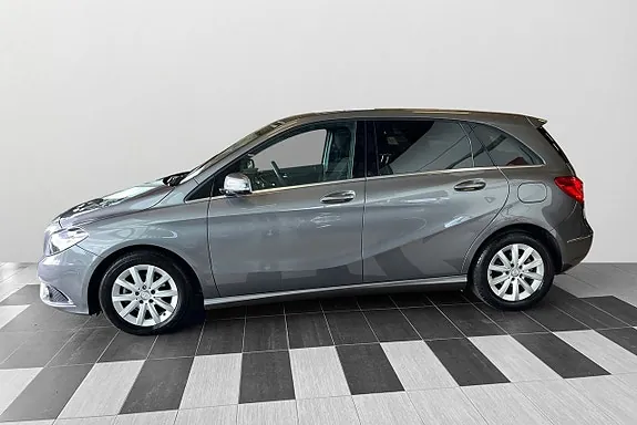Mercedes-Benz B180 2013 photo 4