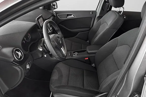 Mercedes-Benz B180 2013 photo 5