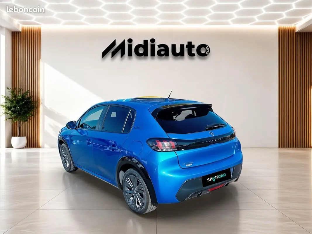 Peugeot 208 2023 photo 3