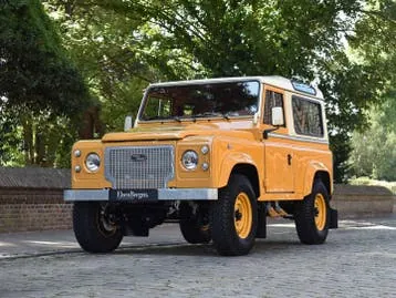 Land Rover Defender