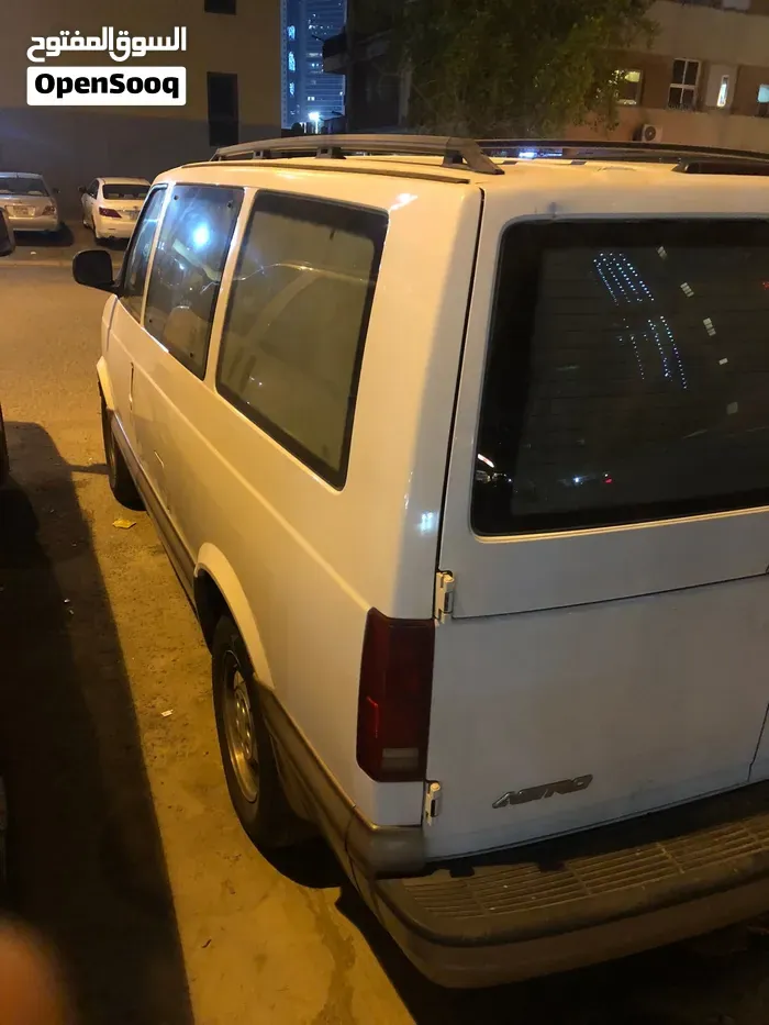 Chevrolet Astro 2003 photo 4