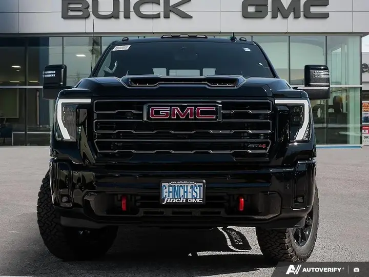 GMC Sierra 2500Hd 2026 photo 2