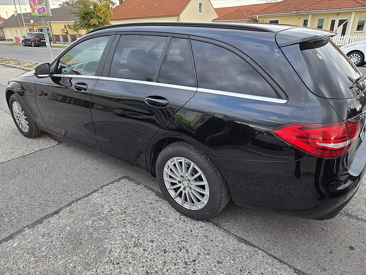 Mercedes-Benz C-Class 2015 photo 3