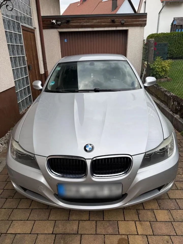 BMW 318I
