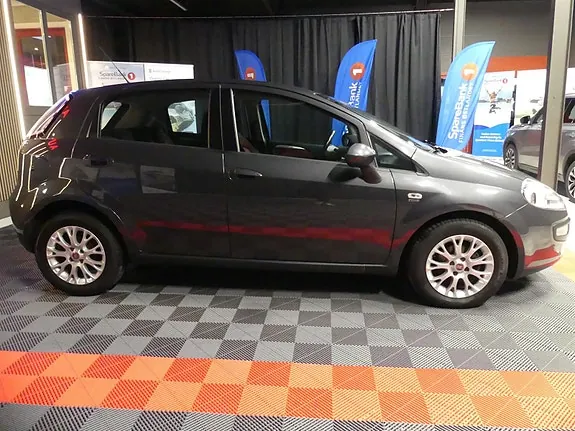 Fiat Punto 2011 photo 4