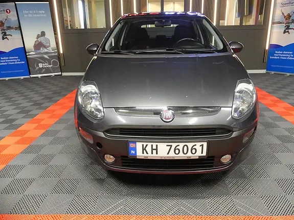 Fiat Punto 2011 photo 3