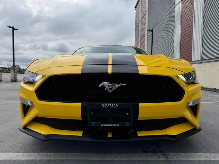 Ford Mustang 2018 photo 2