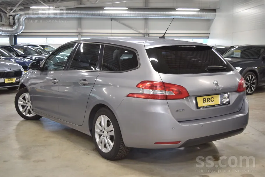 Peugeot 308 2019 photo 2