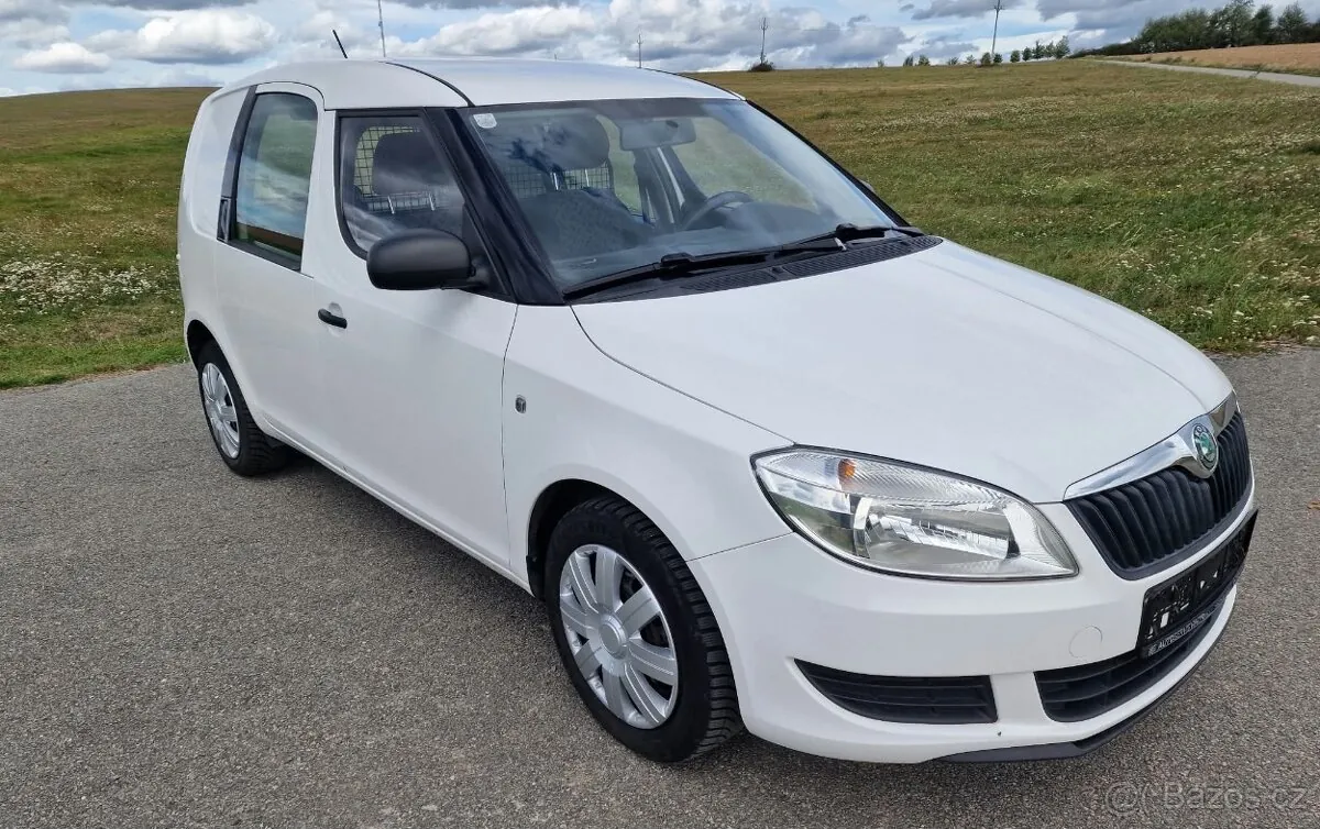 Skoda Roomster 2010 photo 3