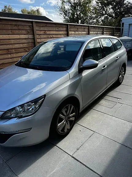 Peugeot 308 2014 photo 2