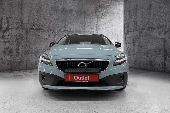 Volvo V40 Cross Country 2019 photo 2