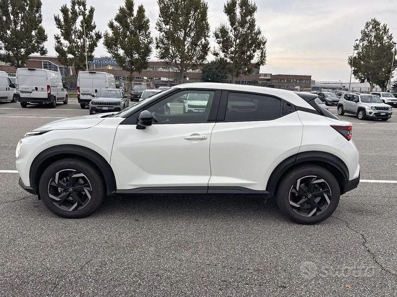 Nissan Juke 2023 photo 2