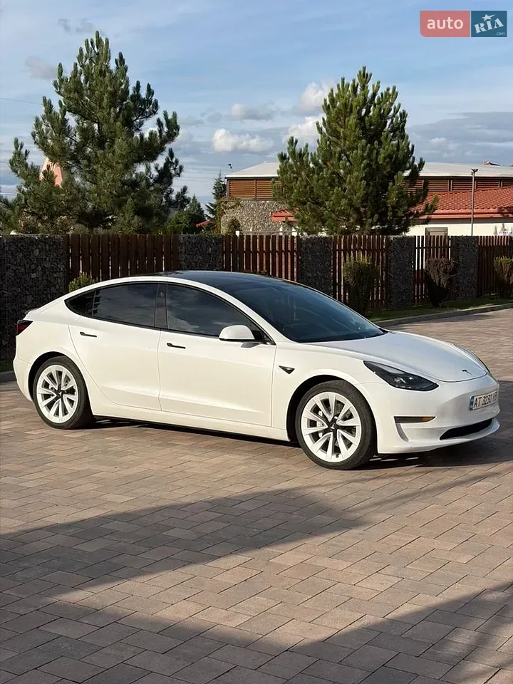 Tesla Model 3 2022 photo 5