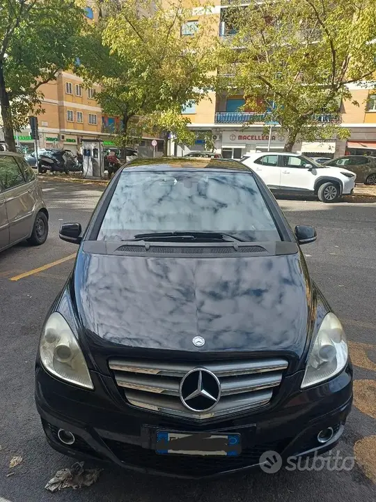 Mercedes-Benz B-Class 2011 photo 4